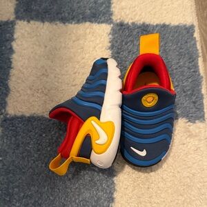 Nike Kids Blue and Yellow Slip-On Sneakers